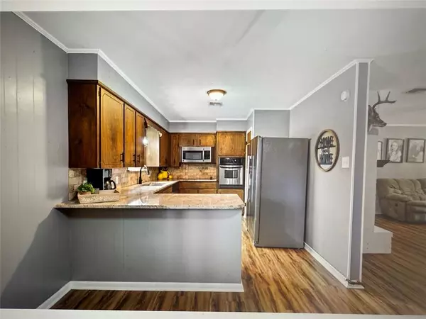 Axtell, TX 76624,521 Wood