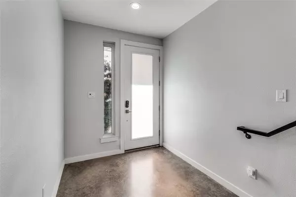 Dallas, TX 75206,4977 Zuma Court