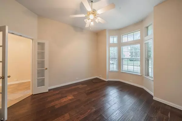 Arlington, TX 76001,2306 Bear Run Road