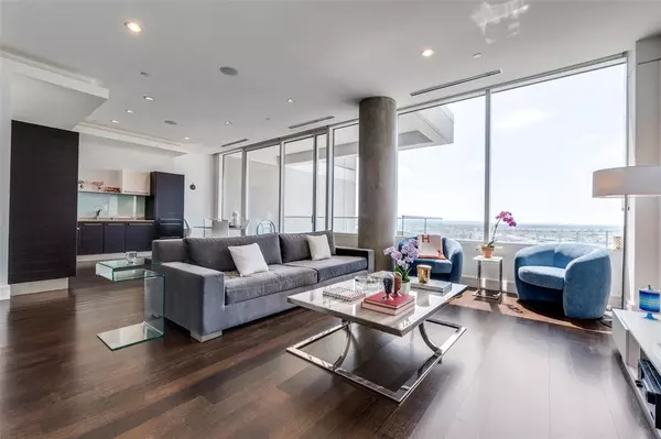 Dallas, TX 75219,2408 Victory Park Lane #1132