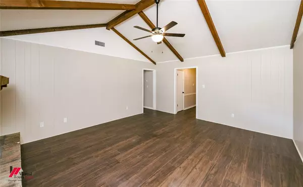 Shreveport, LA 71118,4816 Honeysuckle Lane