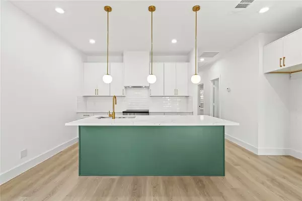 Dallas, TX 75210,4827 Baldwin Street