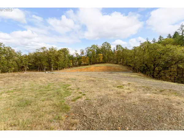 Oakland, OR 97462,800 SE 5TH ST