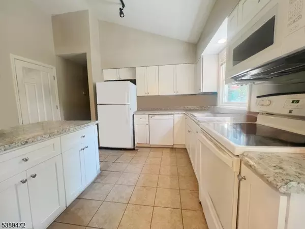 Hamburg Boro, NJ 07419,54 Summit Rd