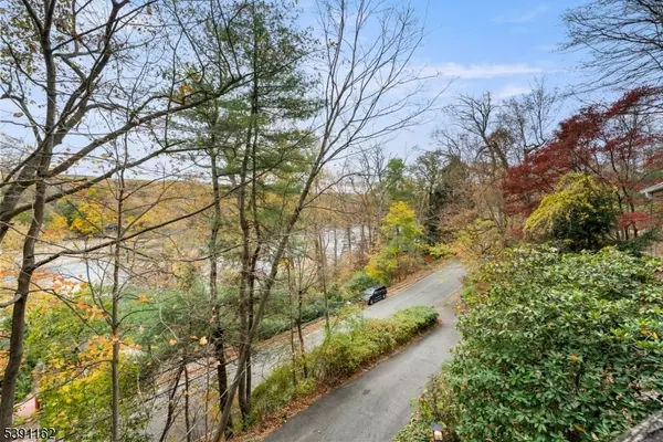 Ringwood Boro, NJ 07456,324 Cupsaw Dr