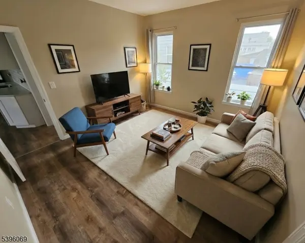 518 E 23Rd St #1F, Paterson City, NJ 07514