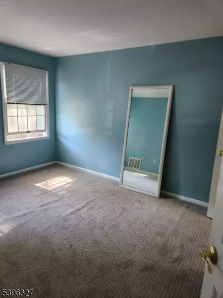 Newark City, NJ 07107,166 N 9Th St