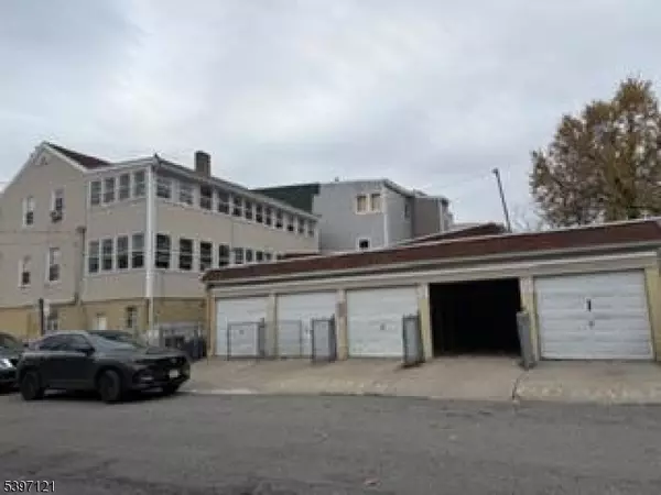 Paterson City, NJ 07522,58 Wayne Ave