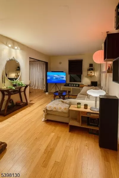 Clifton City, NJ 07013,56 Gould St