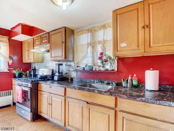 Irvington Twp., NJ 07111,77 Delmar Pl