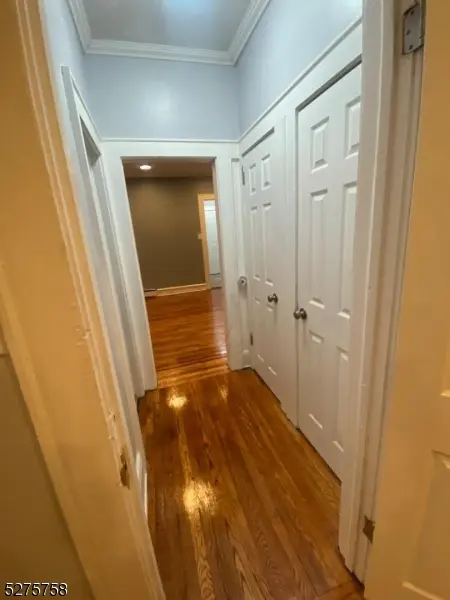 555 Westminster Ave #4, Elizabeth City, NJ 07208