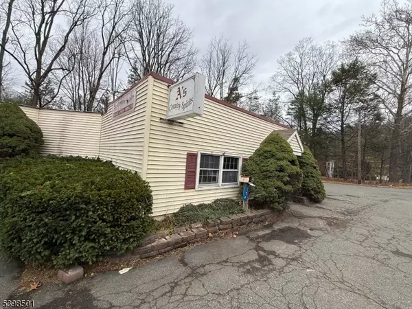 Lafayette Twp., NJ 07848,154 Rt 15