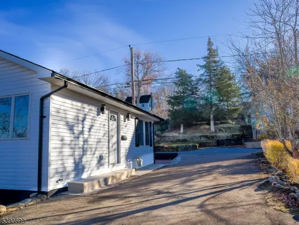 Lincoln Park Boro, NJ 07035,43 Nakomis Path