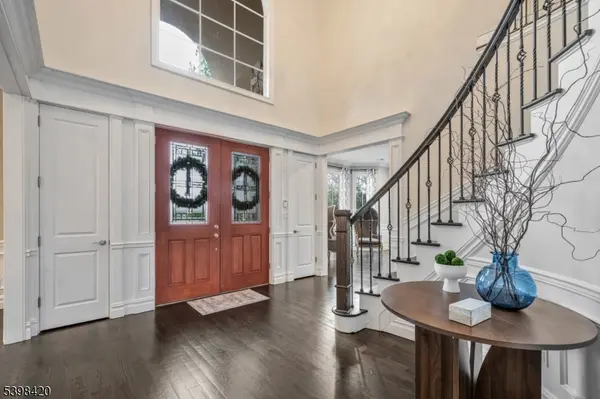 7 W Serafin Way, Montville Twp., NJ 07082