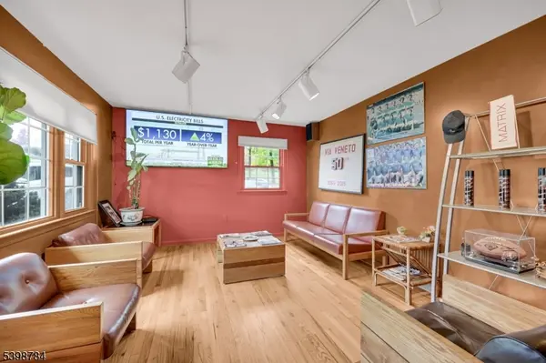 857 Pompton Ave, Cedar Grove Twp., NJ 07009