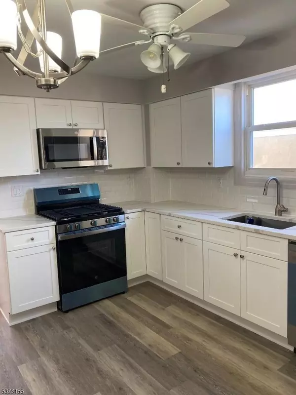 East Rutherford Boro, NJ 07073,9 Enoch St