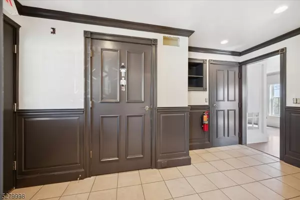 Bernards Twp., NJ 07920,108 S Finley Ave