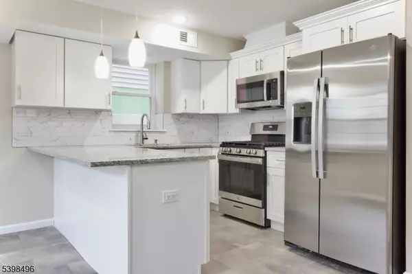 Newark City, NJ 07114,32 Garibaldi Ave #1