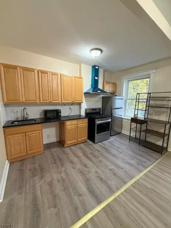 Jersey City, NJ 07304,310 Ege Ave