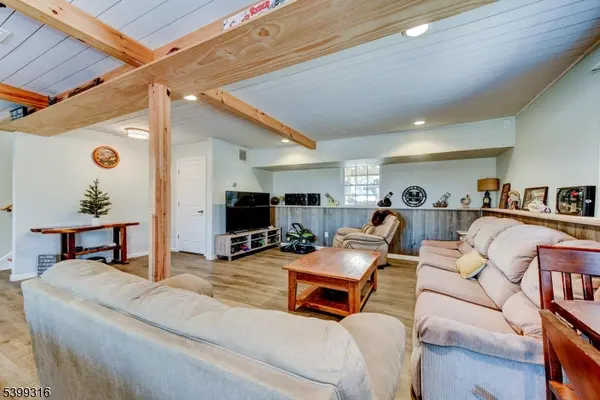 149 Maple Rd, Franklin Boro, NJ 07416