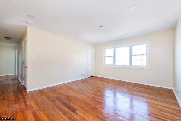 Hackensack City, NJ 07601,413 Essex St