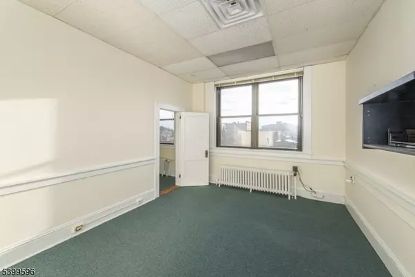 Montclair Twp., NJ 07042,26 Park St