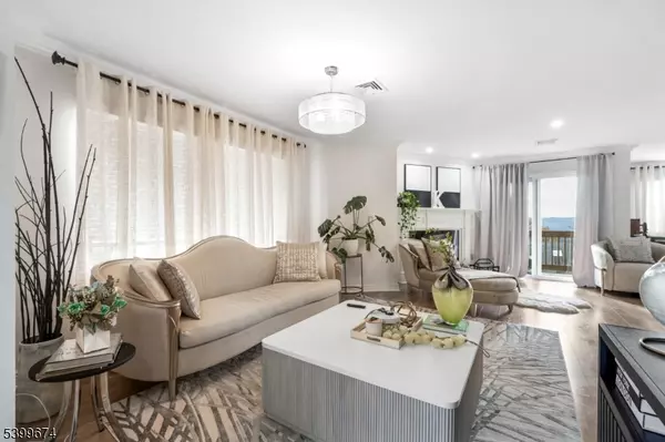 Haledon Boro, NJ 07508,305 Heights Dr #3