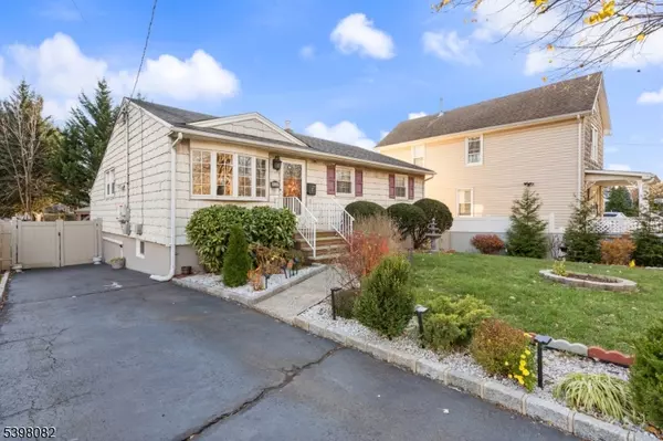 Rahway City, NJ 07065,698 W Lake Ave