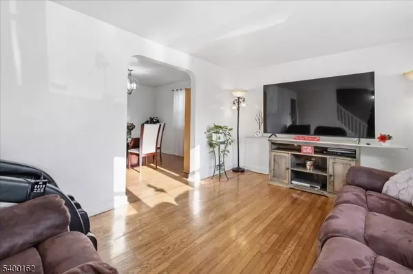 Nutley Twp., NJ 07110,26 Taft St