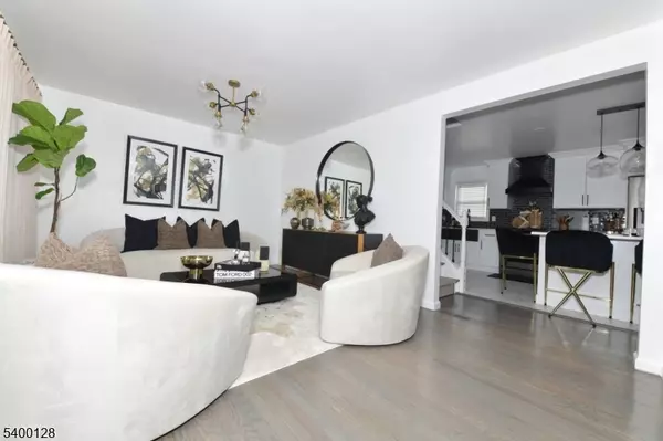 Totowa Boro, NJ 07512,44 Harding Ave