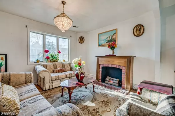 Rahway City, NJ 07065,651 W Lincoln Ave