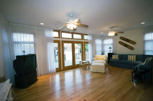 Bay Head Boro, NJ 08742,164 Osborne Ave