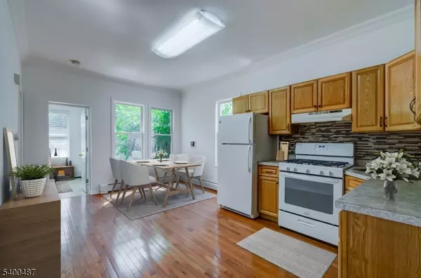 Lodi Boro, NJ 07644,24 Green Ct