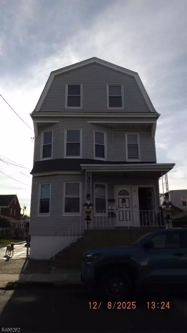 71 Crystal St, North Arlington Boro, NJ 07031