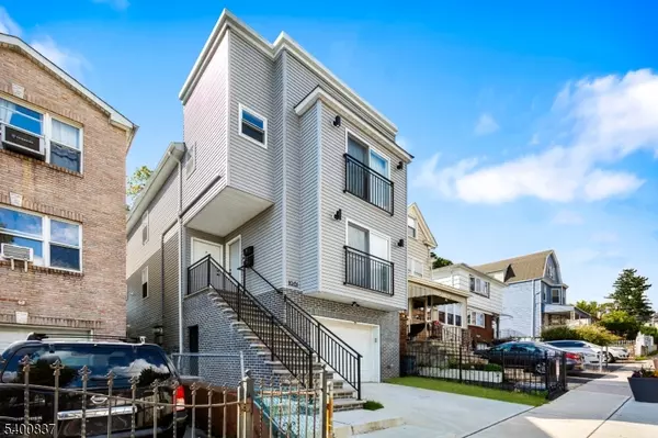 Newark City, NJ 07106,1081 18Th Ave