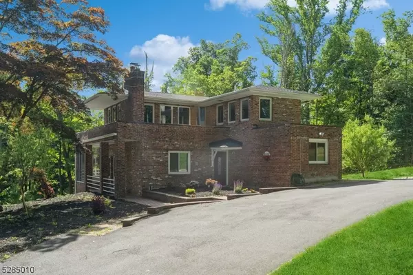 Morris Twp., NJ 07960,242 Lake Rd