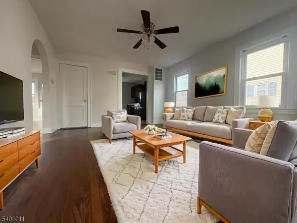 Somerville Boro, NJ 08876,18 S Clark Ave