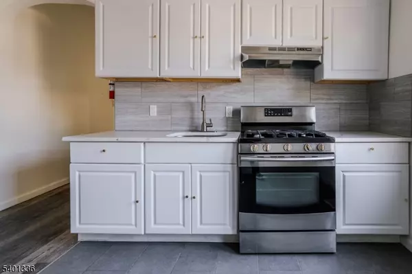 Newark City, NJ 07106,86 Abinger Pl