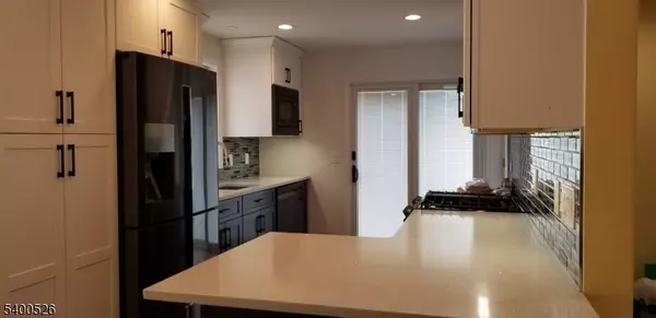 Paramus Boro, NJ 07652,374 E Midland