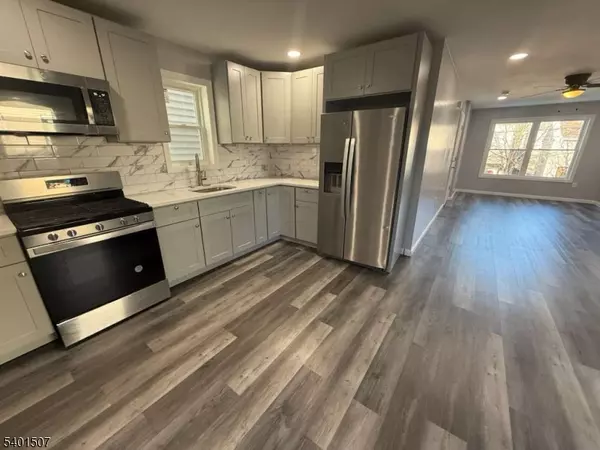 Paterson City, NJ 07522,194 N 1st