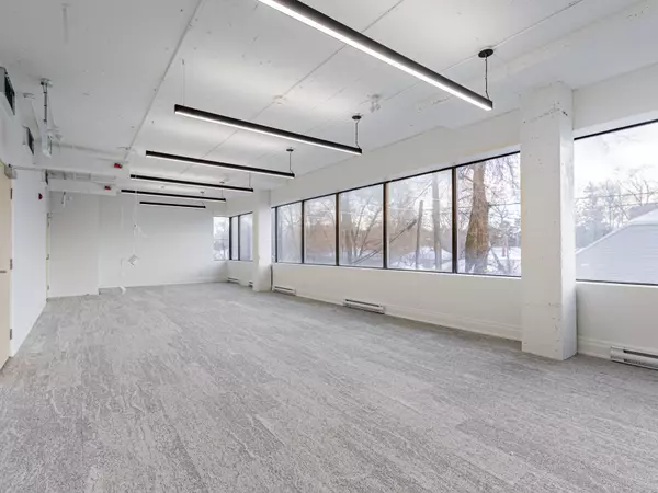 Toronto C06, ON M3H 5W1,345 Wilson AVE #201