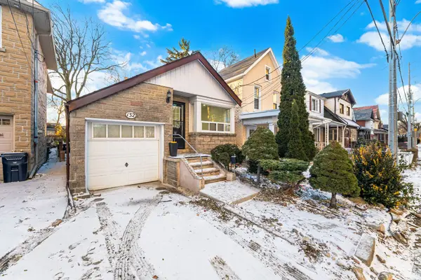 132 Barrington AVE, Toronto E03, ON M4C 4Z2