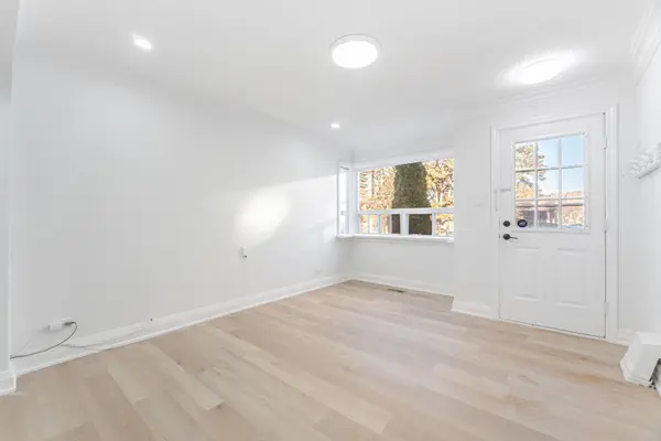 132 Barrington AVE, Toronto E03, ON M4C 4Z2