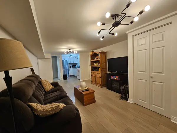 Oshawa, ON L1H 3L7,501 Ortono AVE