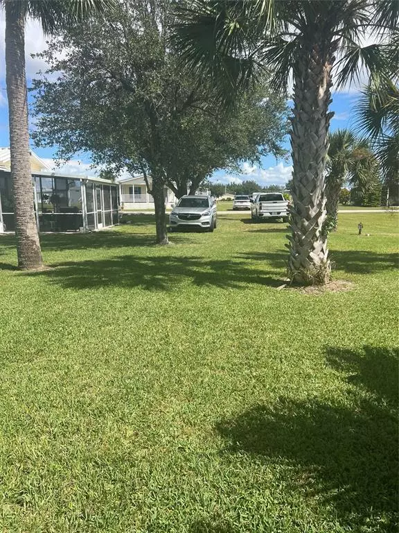 Moore Haven, FL 33471,913 Yacht Club Way