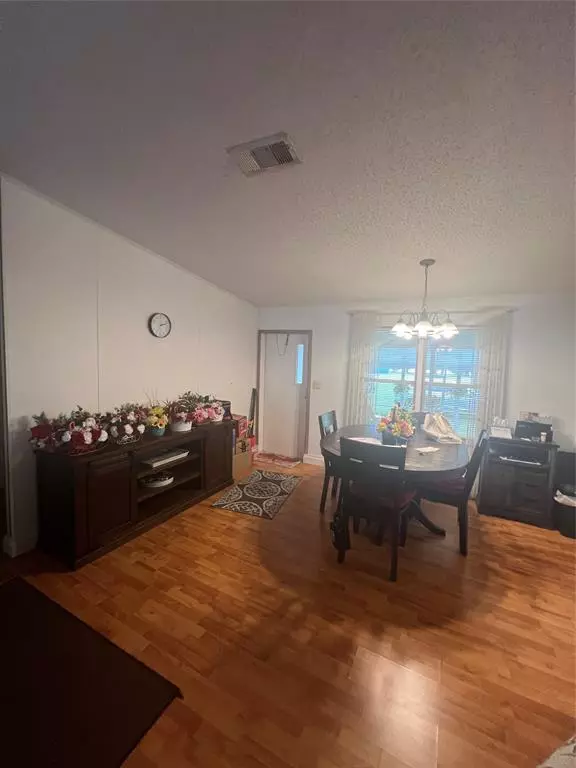 Moore Haven, FL 33471,913 Yacht Club Way