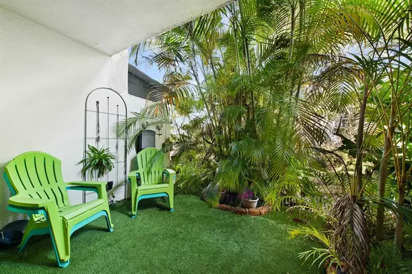 Lauderhill, FL 33319,6491 Racquet Club Dr. #36