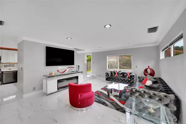 Coconut Creek, FL 33063,547 NW 47th Way