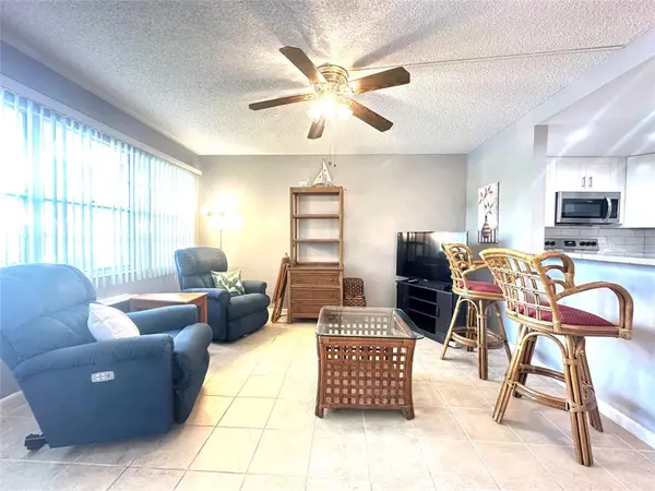 Deerfield Beach, FL 33442,377 Tilford R #377