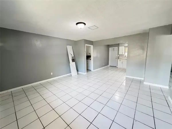 Hollywood, FL 33021,5826 Pierce St